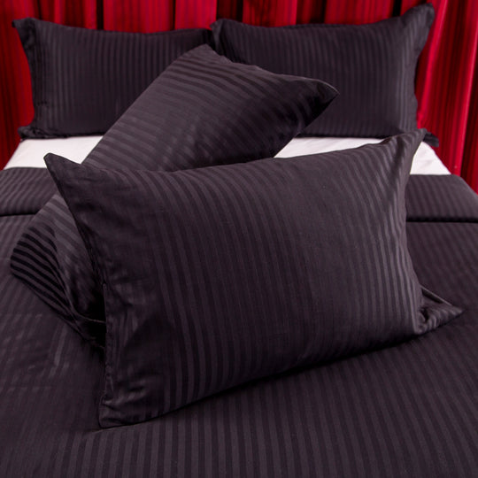 Funda Básica Linea Satin Negra