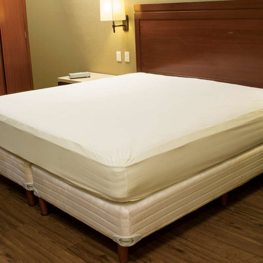 Protector waterproof con faldón